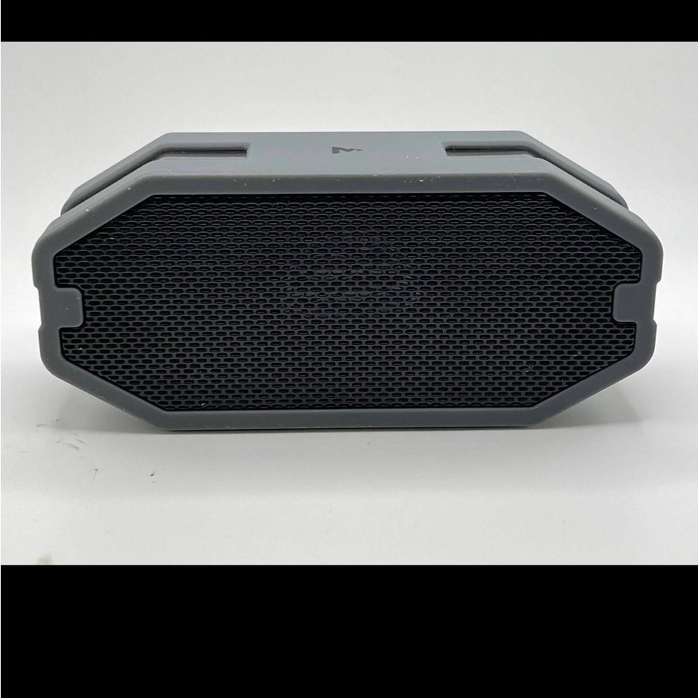 MVMT water-resistant outdoor Bluetooth speaker model SP3268-CCK